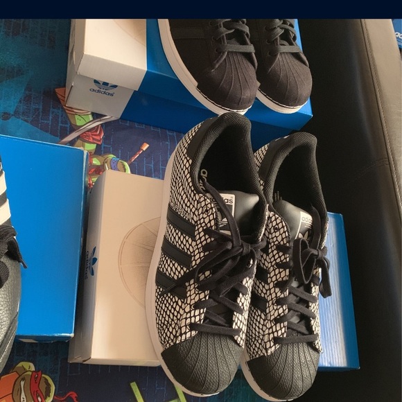 Adidas - Picture 7 of 8